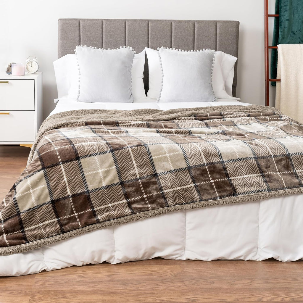 Plaid Sherpa Fleece Throw Blanket
